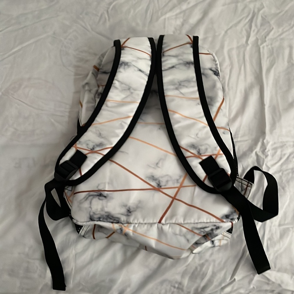 Backpack - Picture 2 of 4